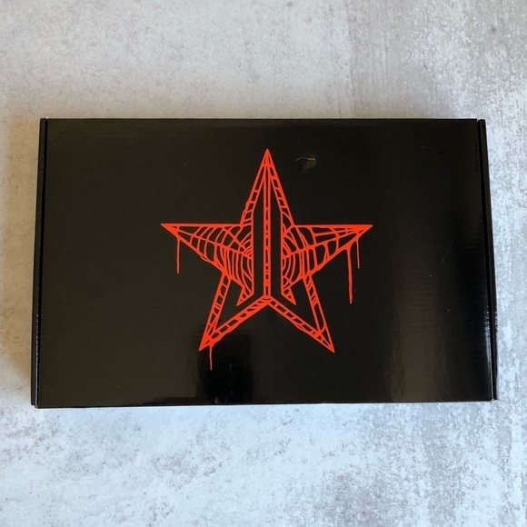 Jeffree Star Hand Mirror Halloween Spider Soft Touch Limited Edition 2021 Sealed - Picture 2 of 6